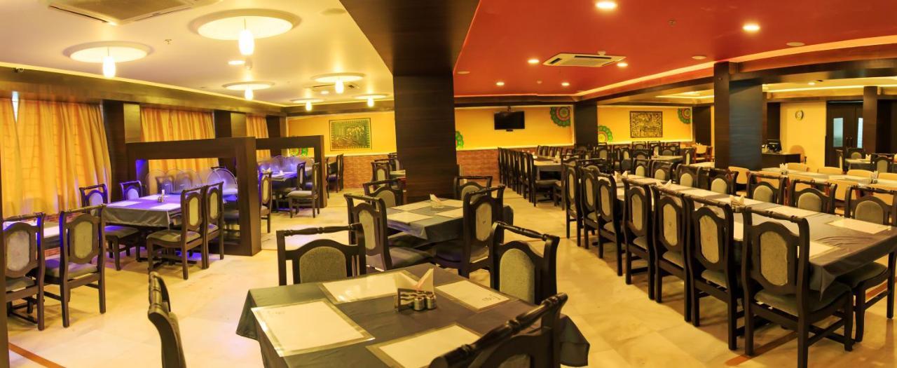 Hotel Madhuvan Serai Manipal Exterior photo
